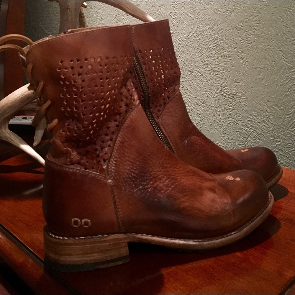 New Bed Stu women’s Bridgewater Tan Ankle Boots.